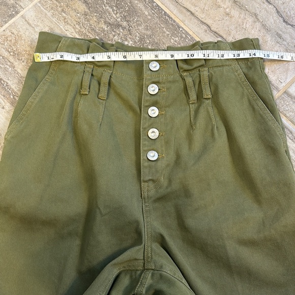 Free People Cindy Utility Short in Sage Size 2 **no belt** - Picture 9 of 11